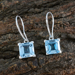 María Blue Classic Solitaire Dangle Earring