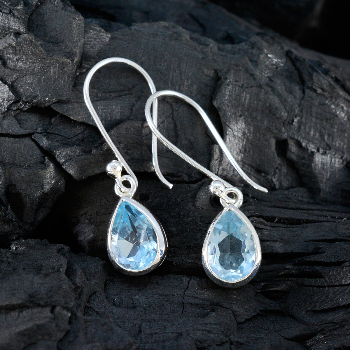 Zoey Blue Dainty Solitaire Dangle Earring
