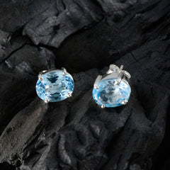 Yuki Blue Delicate Solitaire Stud Earring