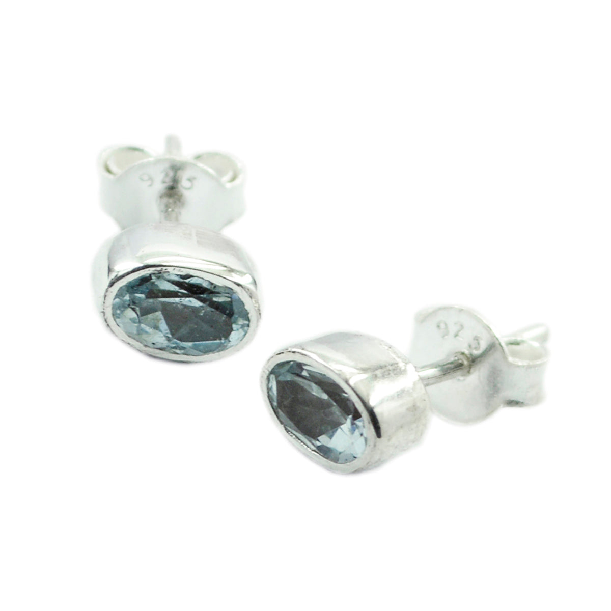 Teresa Blue Elegant Solitaire Stud Earring