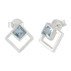 Maya Blue Delicate Solitaire Stud Earring