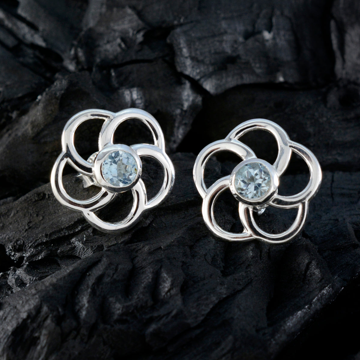 Mia Blue Whisper thin Solitaire Stud Earring
