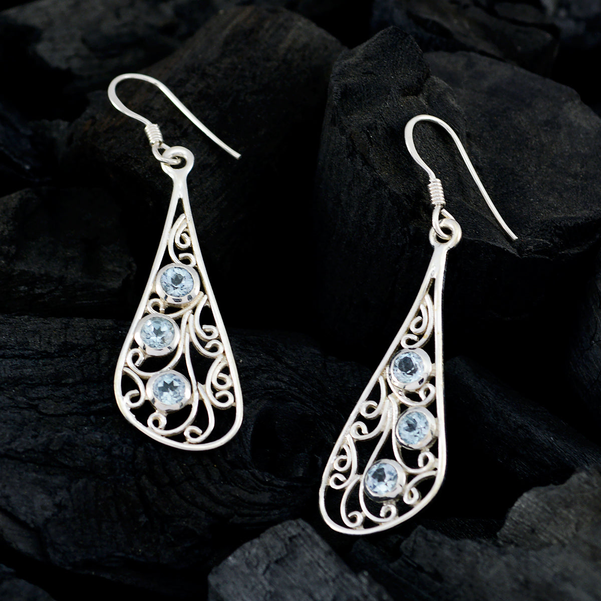 Sofía Blue Whisper thin multiple Dangle Earring