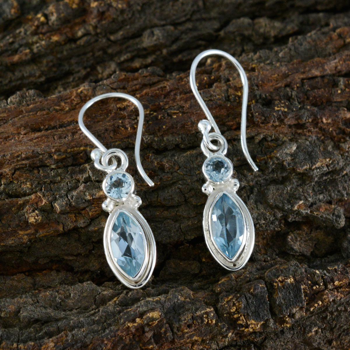 Aria Blue Whisper thin Toi et Moi Dangle Earring