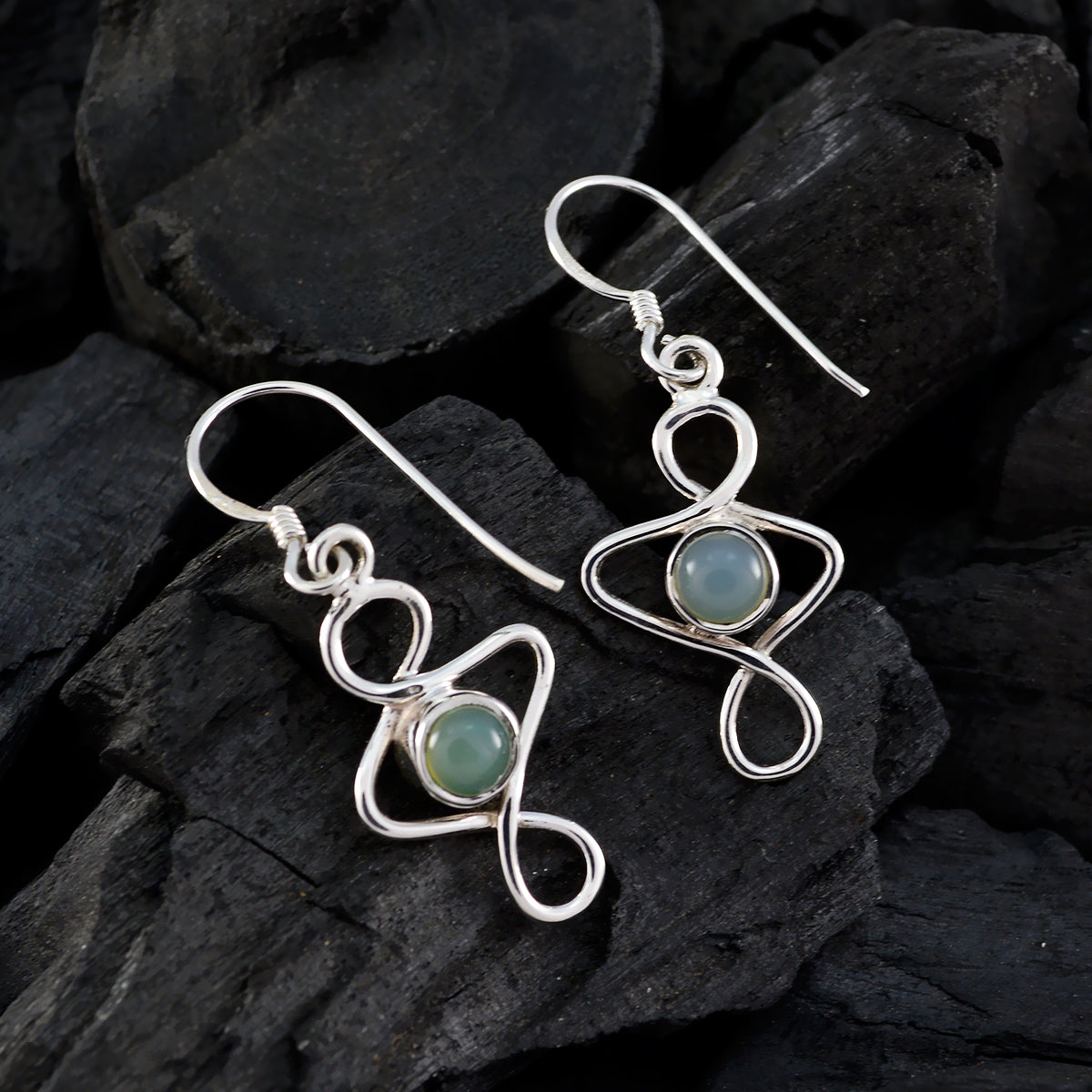 Emilia Blue Delicate Solitaire Dangle Earring