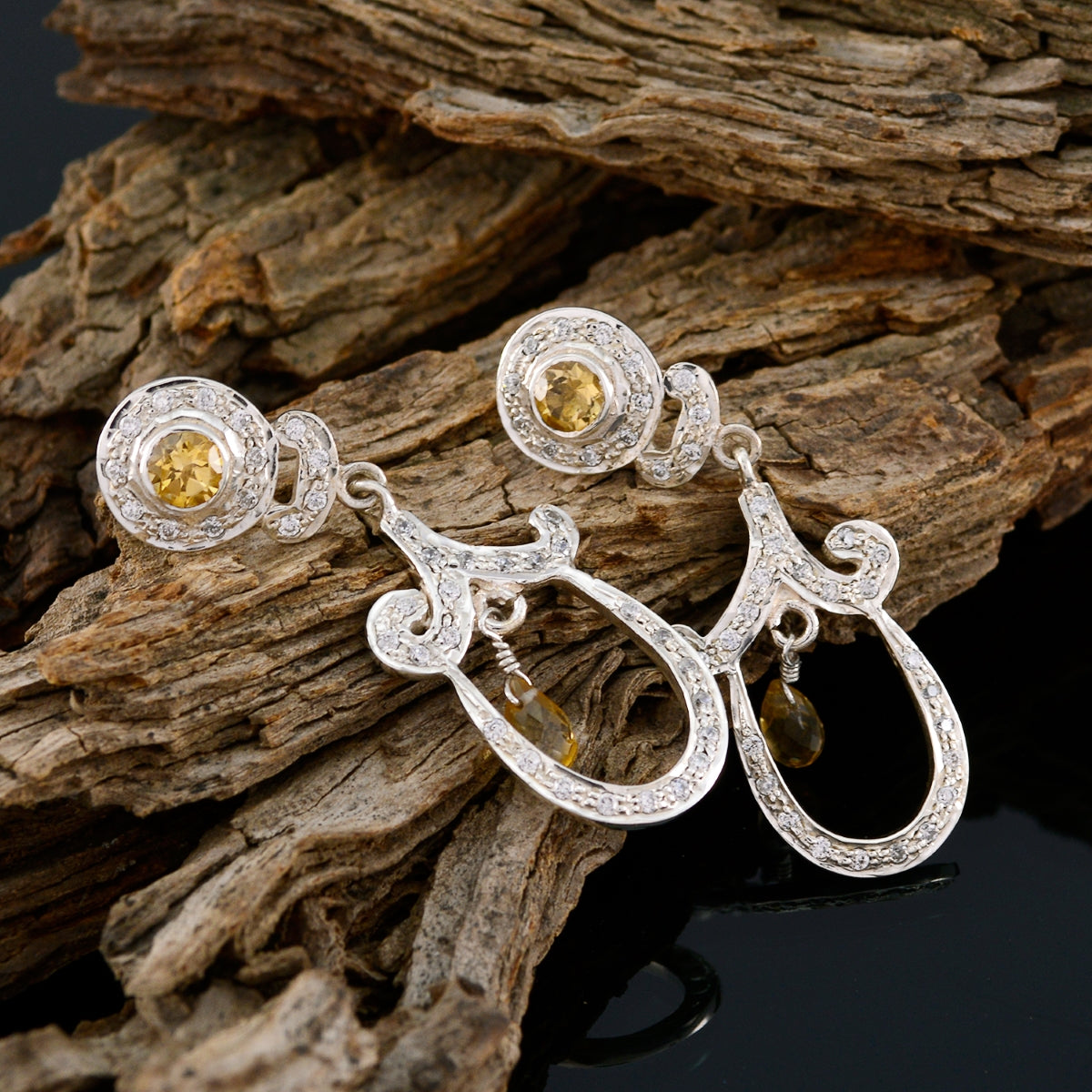 Maria Yellow Essential multiple Stud Earring