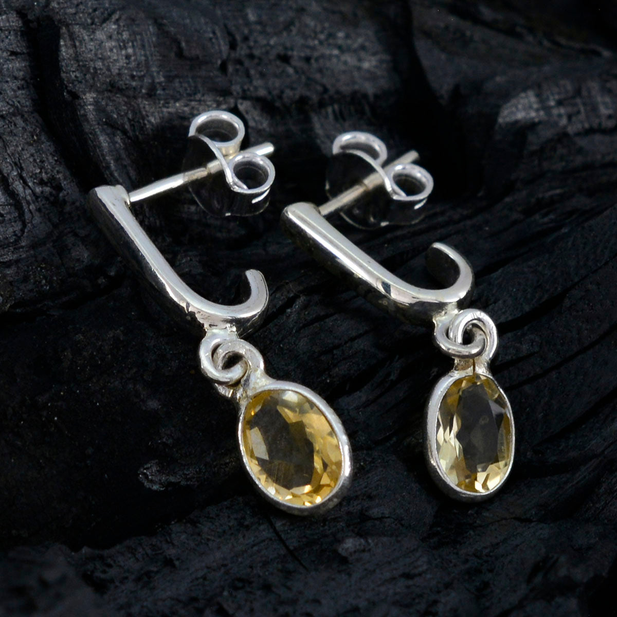 Clara Yellow Elegant multiple Stud Earring