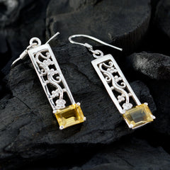 Yan Yellow Minimal Solitaire Dangle Earring