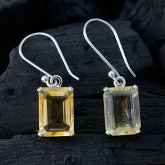 Leah Yellow Classic Solitaire Dangle Earring