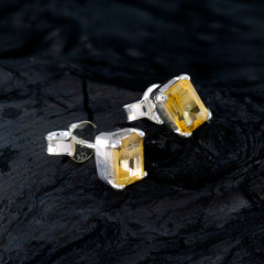 Carolina Yellow Delicate Solitaire Stud Earring