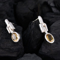 Yuna Yellow Edgy Solitaire Stud Earring