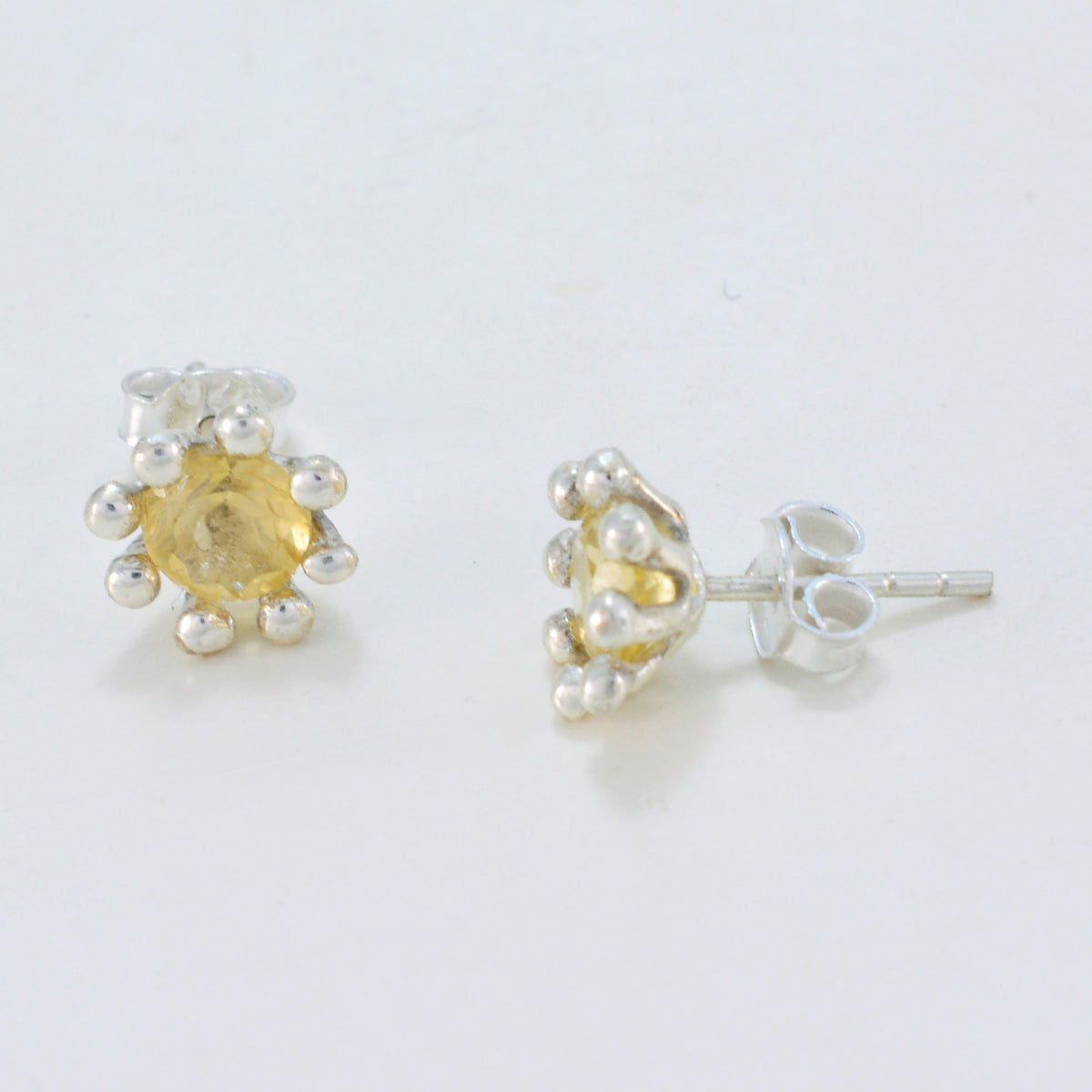 Fernanda Yellow Elegant Solitaire Stud Earring