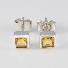 Joaquina Yellow Elegant Solitaire Stud Earring
