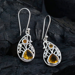 Ha eun Yellow Minimal Toi et Moi Dangle Earring
