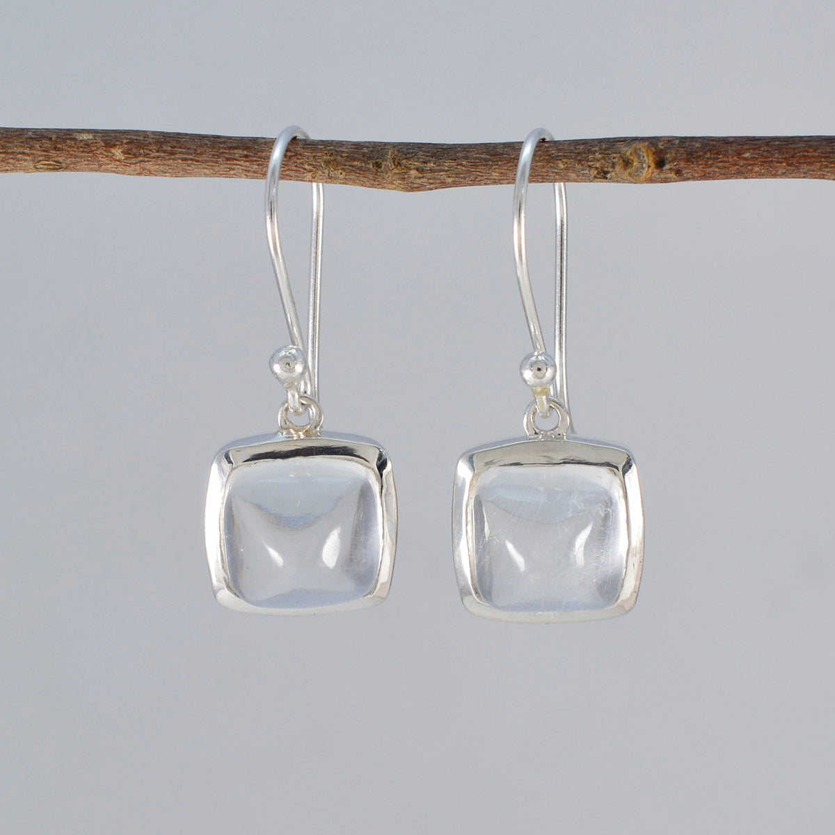 Jia White Slim Solitaire Dangle Earring