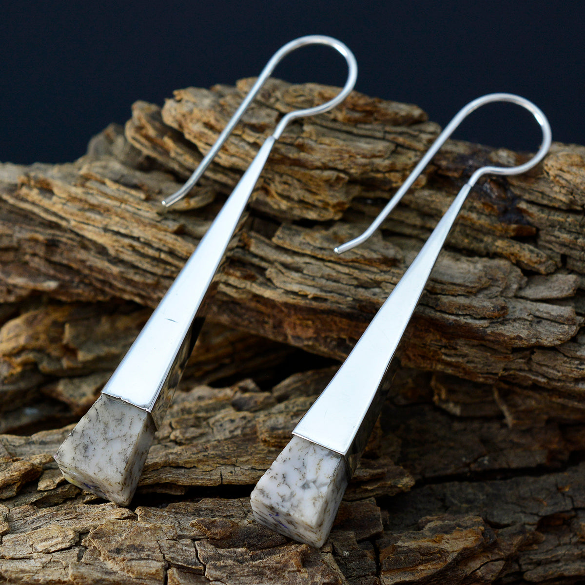 Aiko White Classic Solitaire Dangle Earring