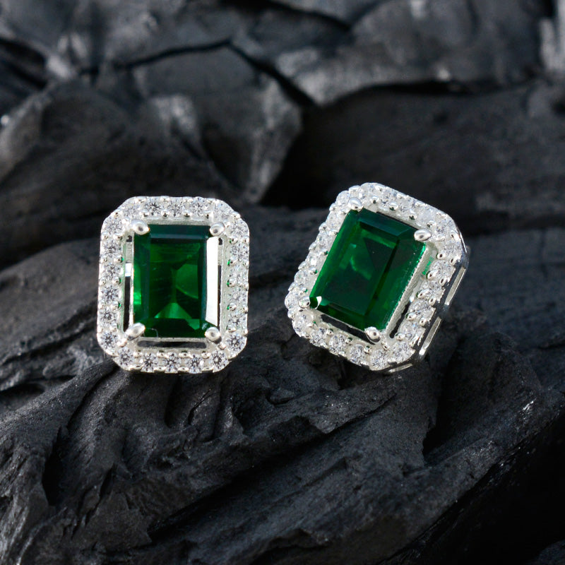 Mariana Green Dainty multiple Stud Earring