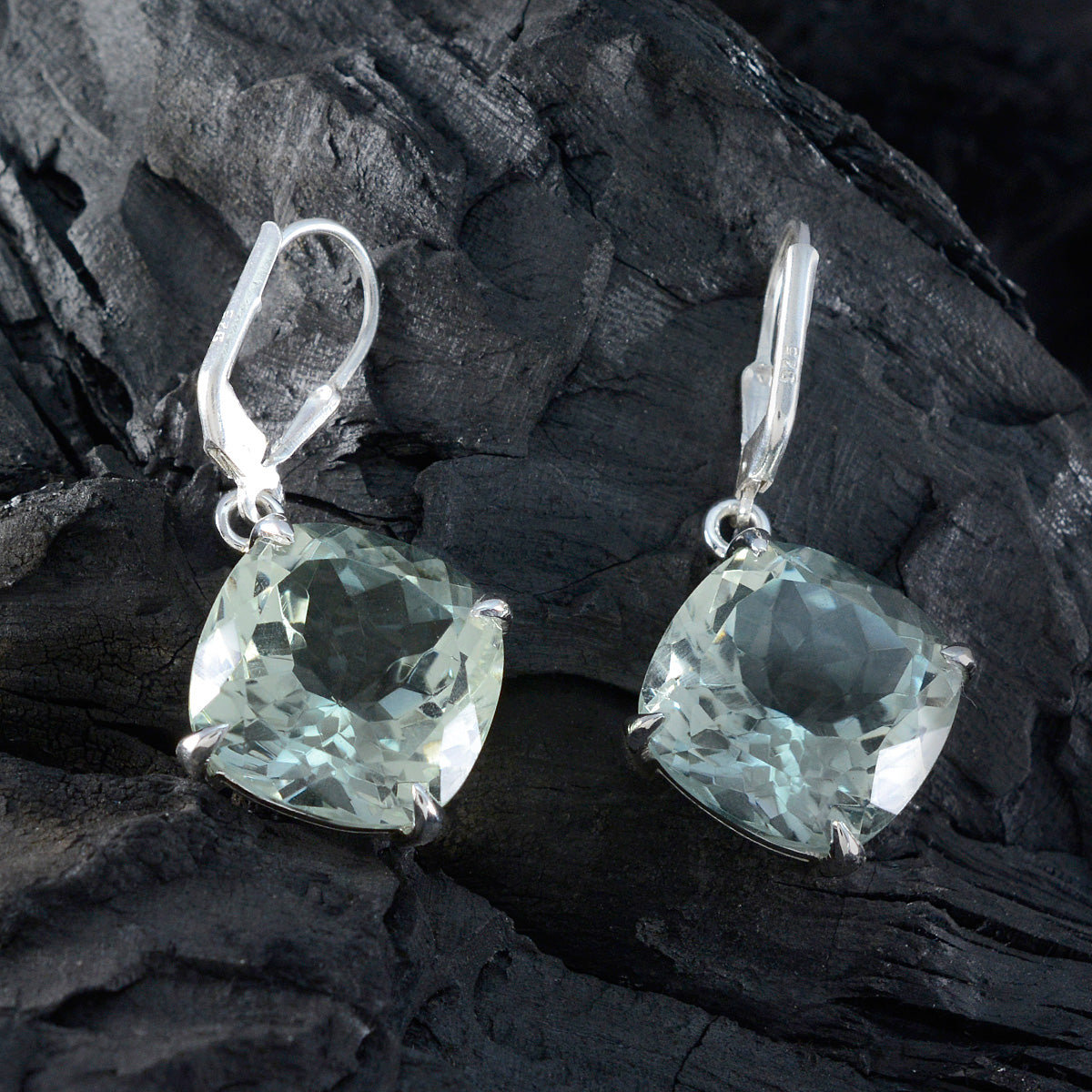 Isabella Green Edgy Solitaire Dangle Earring