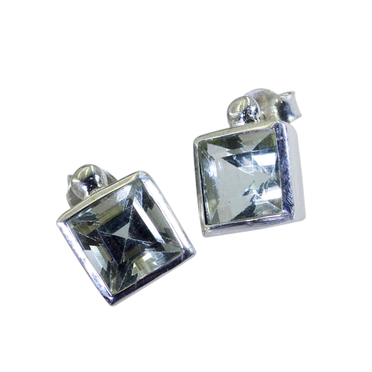 Ivana Green Delicate Solitaire Stud Earring