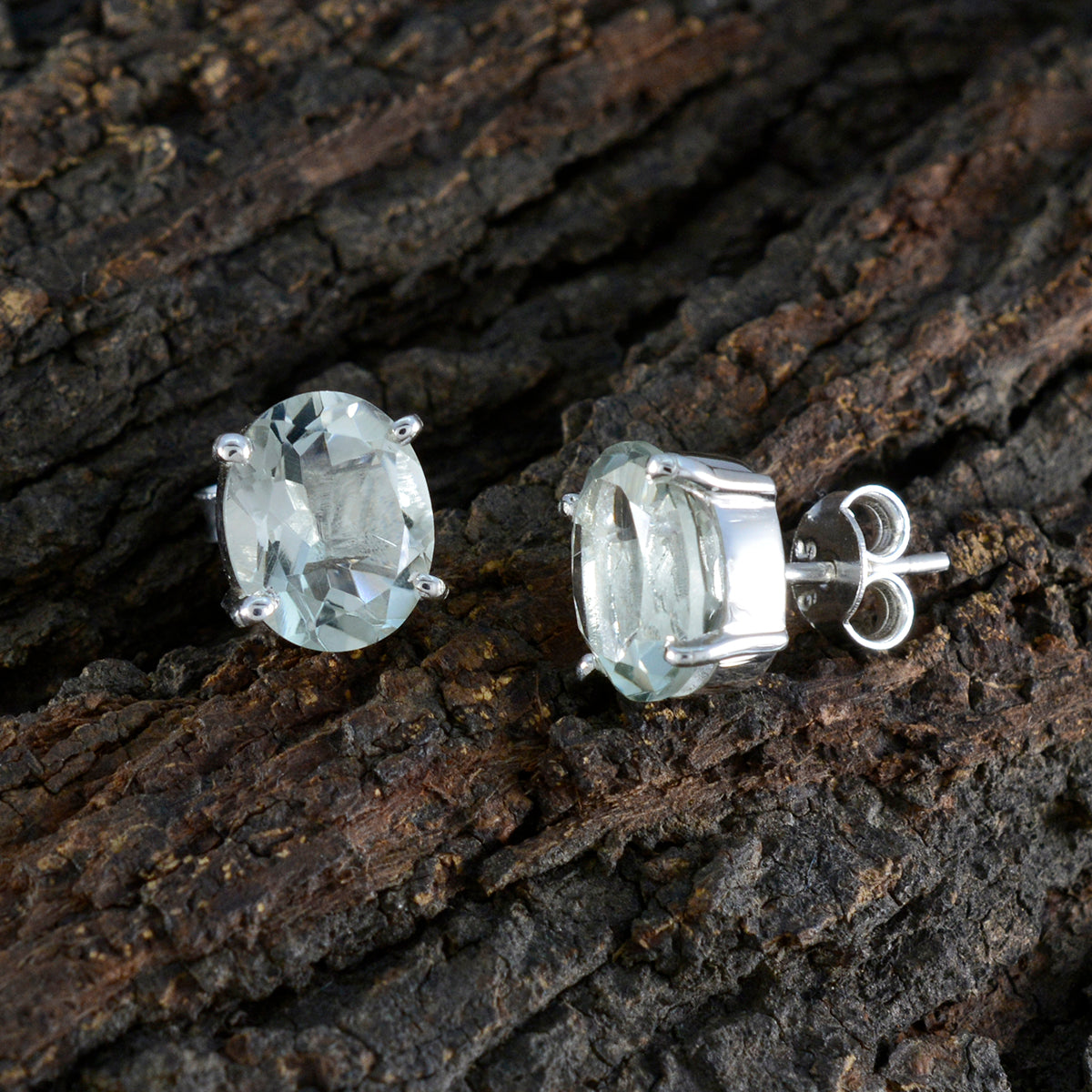 Julia Green Delicate Solitaire Stud Earring