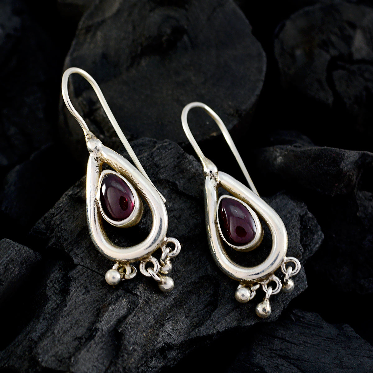 Amelia Red Classic Solitaire Dangle Earring