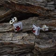 Fernanda Red Elegant multiple Stud Earring