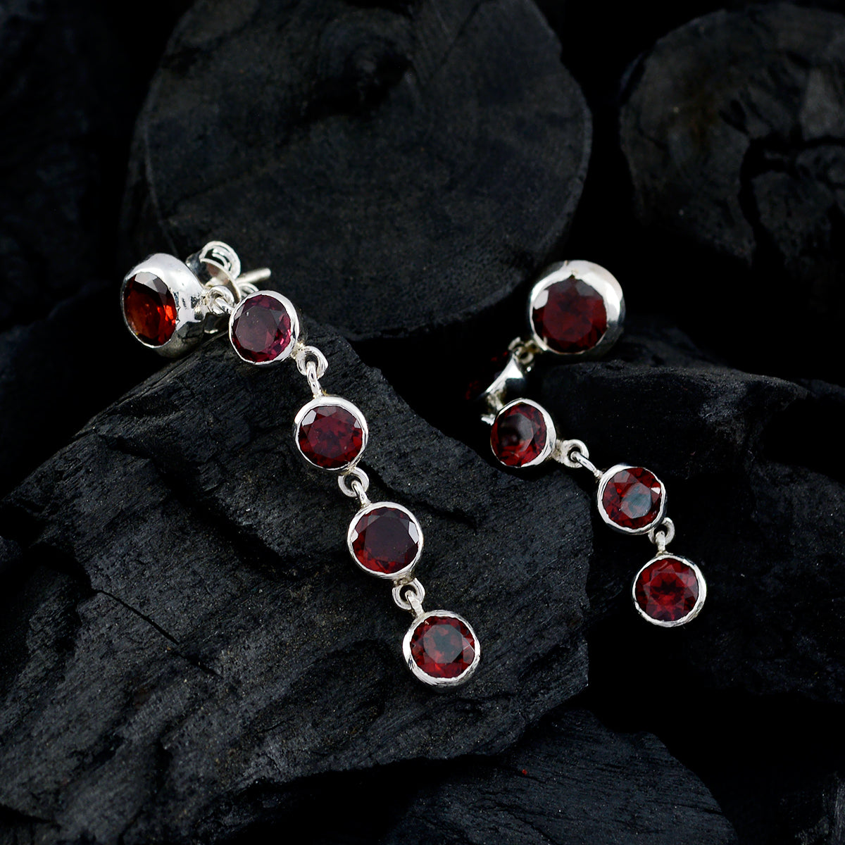 Hazel Red Tiny multiple Stud Earring