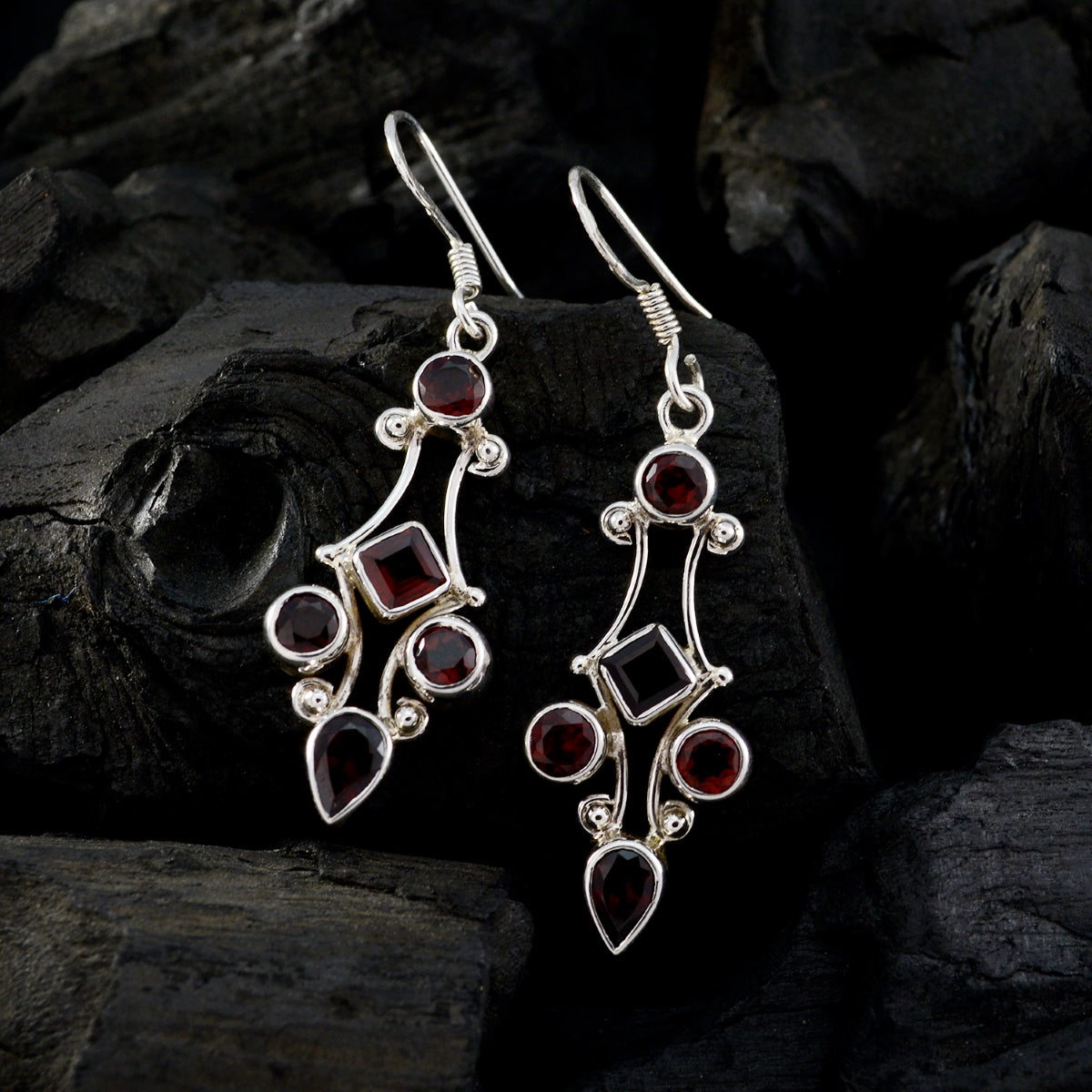 Inès Red Tiny multiple Dangle Earring