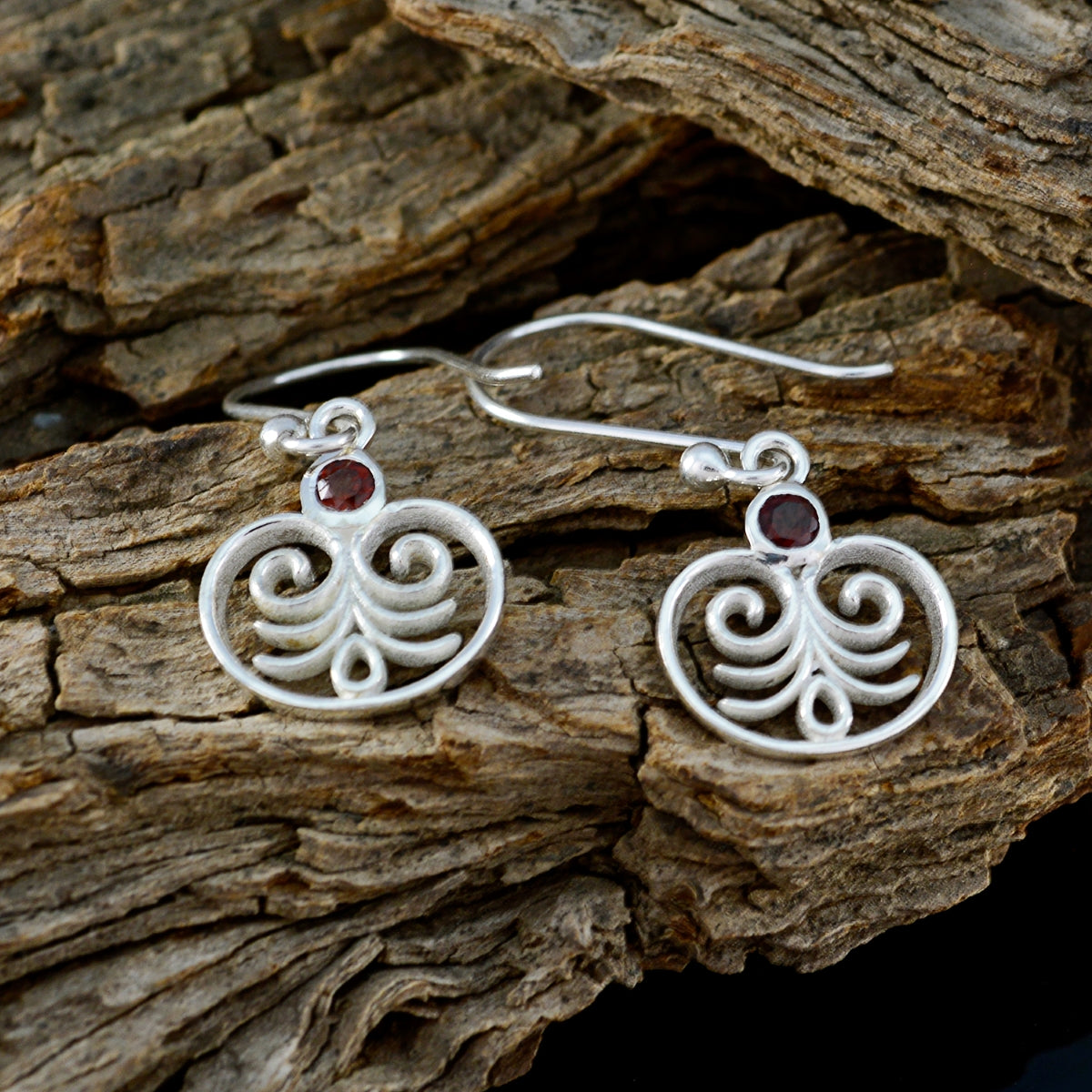 Marie Red Delicate Solitaire Dangle Earring