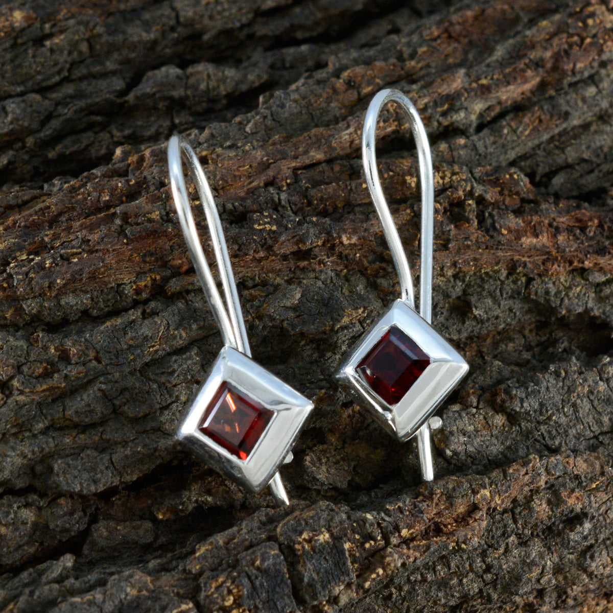 Leah Red Dainty Solitaire Dangle Earring