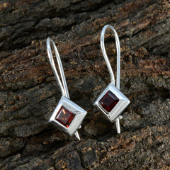 Leah Red Dainty Solitaire Dangle Earring