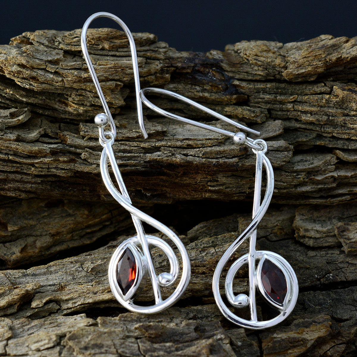 Tereza Red Delicate Solitaire Dangle Earring