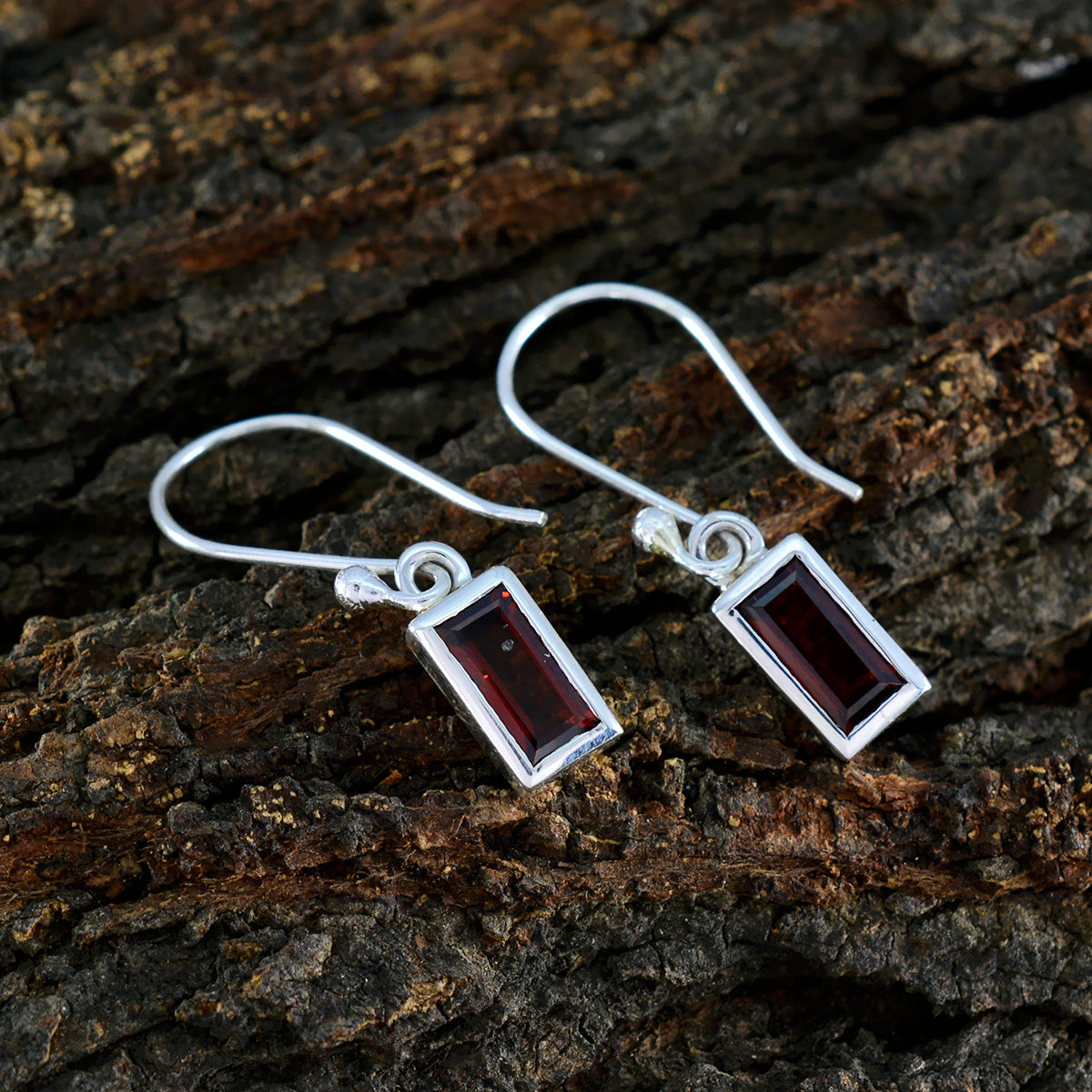 Lily Red Dainty Solitaire Dangle Earring