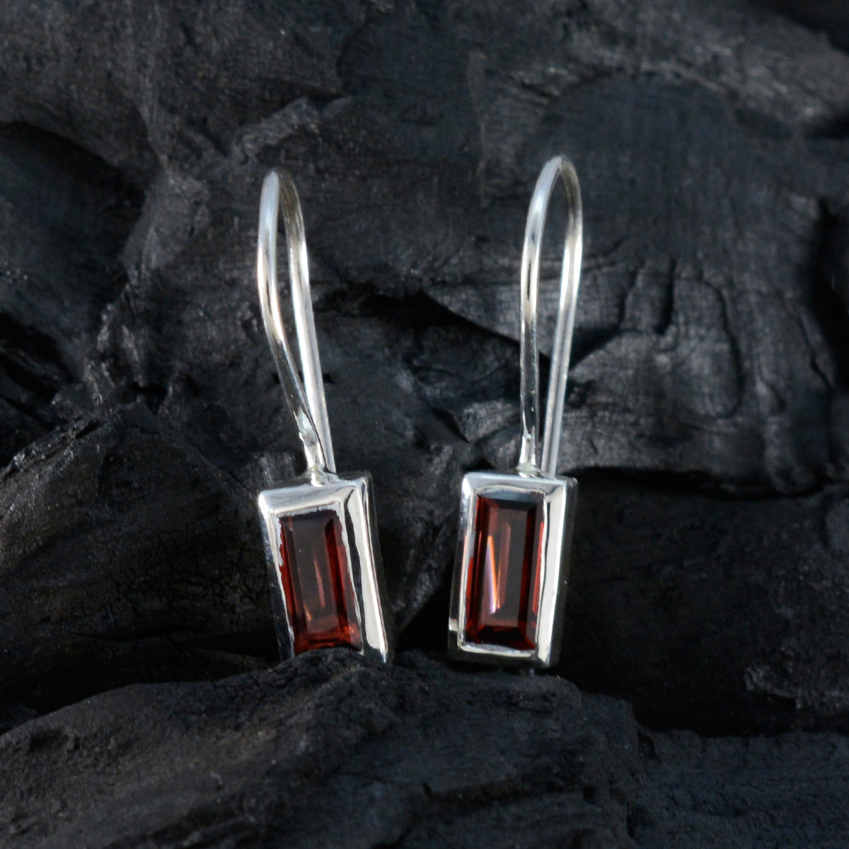 Ying Red Dainty Solitaire Dangle Earring