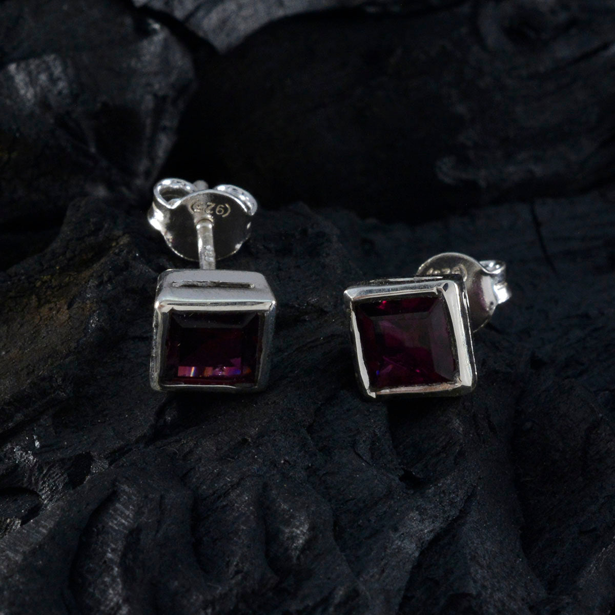 Alejandra Red Delicate Solitaire Stud Earring
