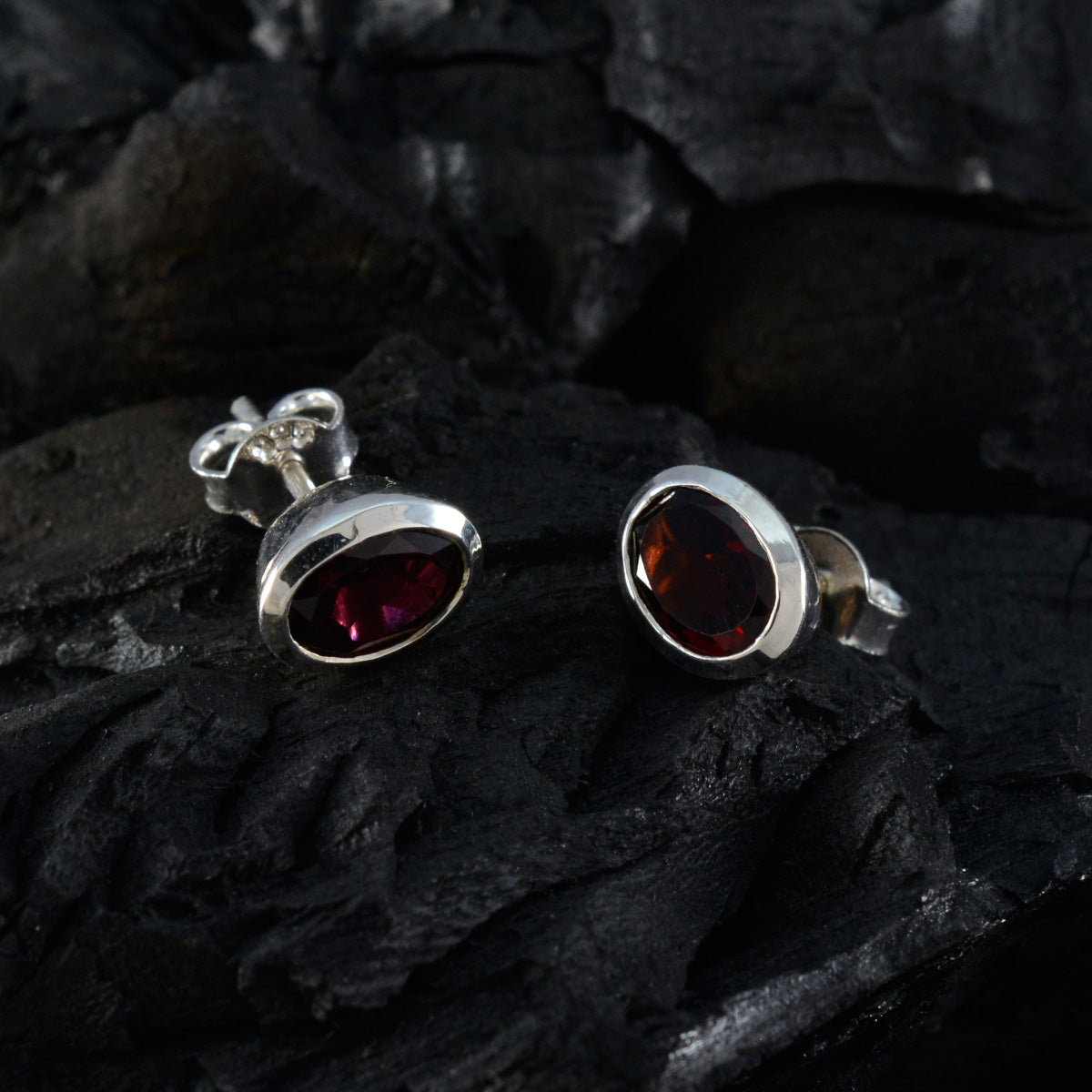 Haruka Red Elegant Solitaire Stud Earring