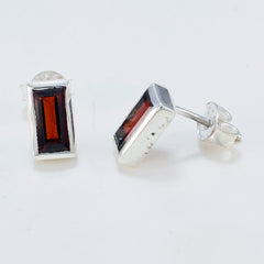 Greta Red Delicate Solitaire Stud Earring