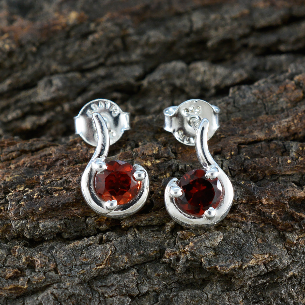 Carolina Red Delicate Solitaire Stud Earring