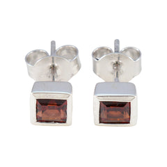 Julia Red Elegant Solitaire Stud Earring Garnet Red Stud