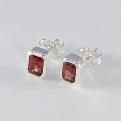 Luisa Red Elegant Solitaire Stud Earring