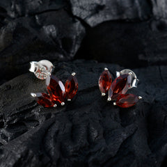 Min seo Red Dainty multiple Stud Earring