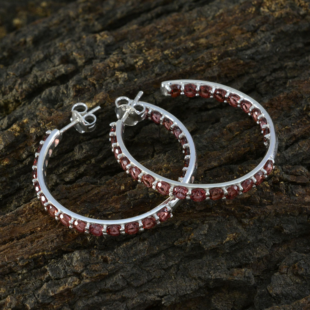 Skylar Red Versatile multiple Stud Earring
