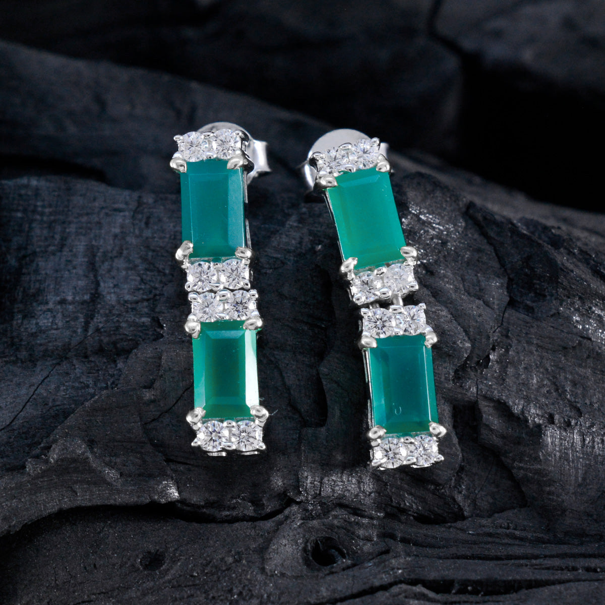 Paula Green Dainty multiple Stud Earring