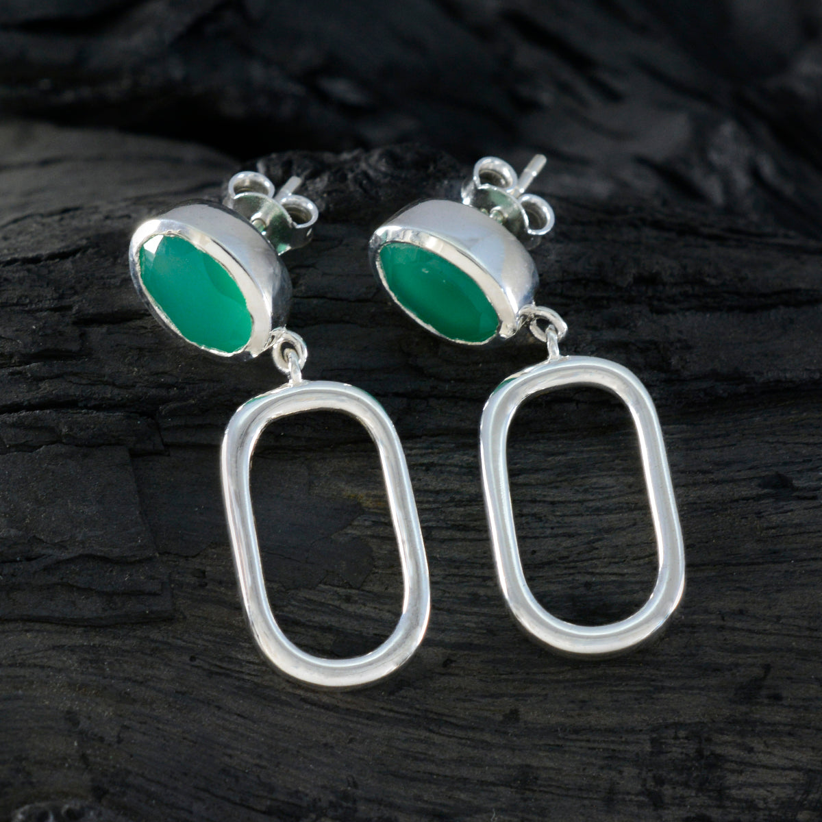 Julieta Green Tiny Solitaire Stud Earring