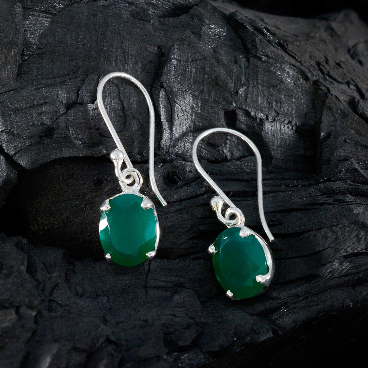 Laura Green Delicate Solitaire Dangle Earring