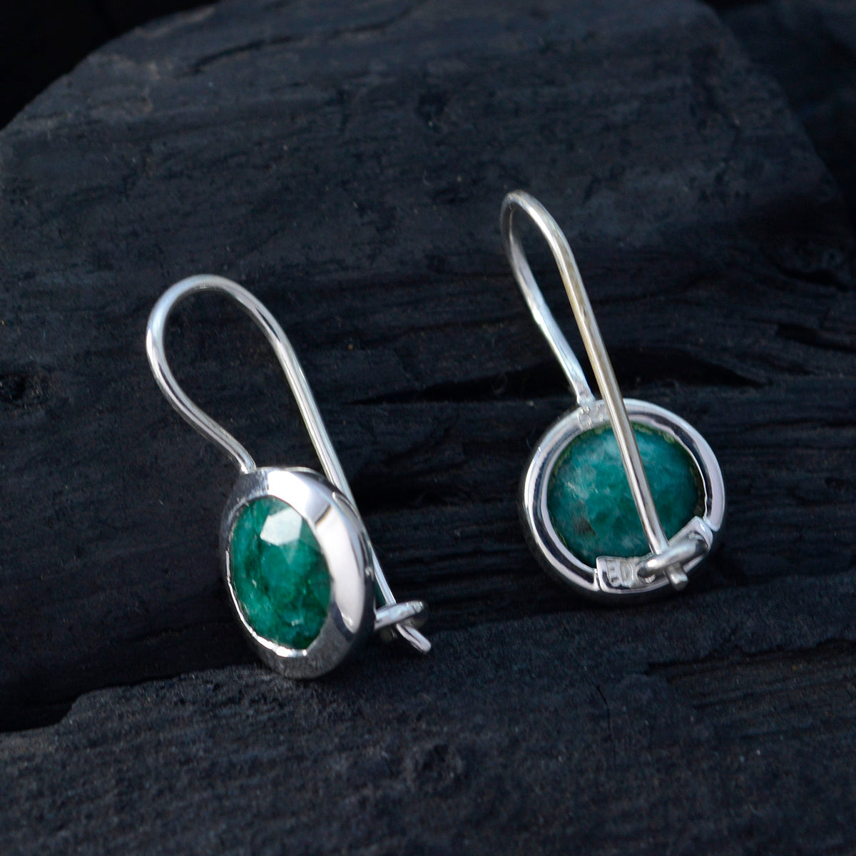 Nayara Green Delicate Solitaire Dangle Earring