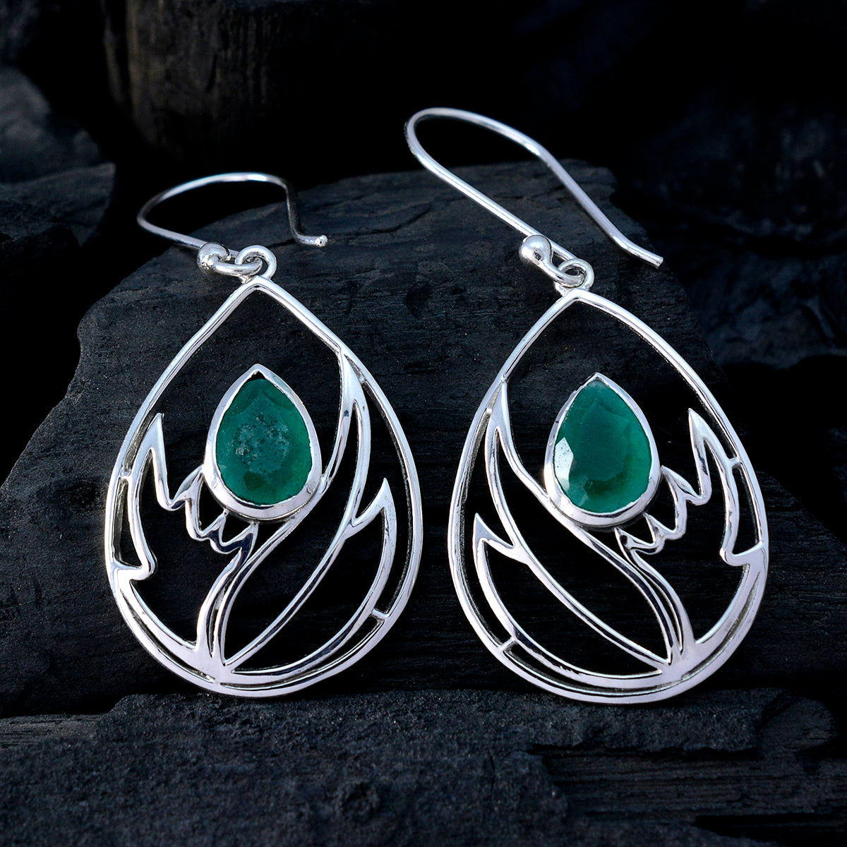 Rebeca Green Dainty Solitaire Dangle Earring