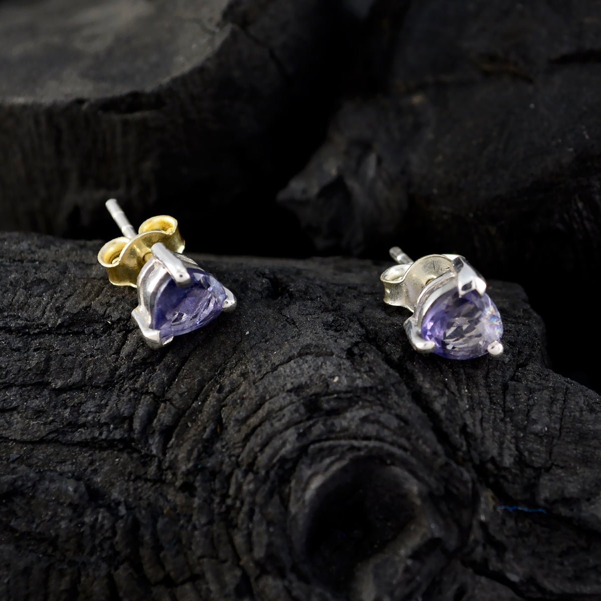 Emilia Blue Minimalist Solitaire Stud Earring