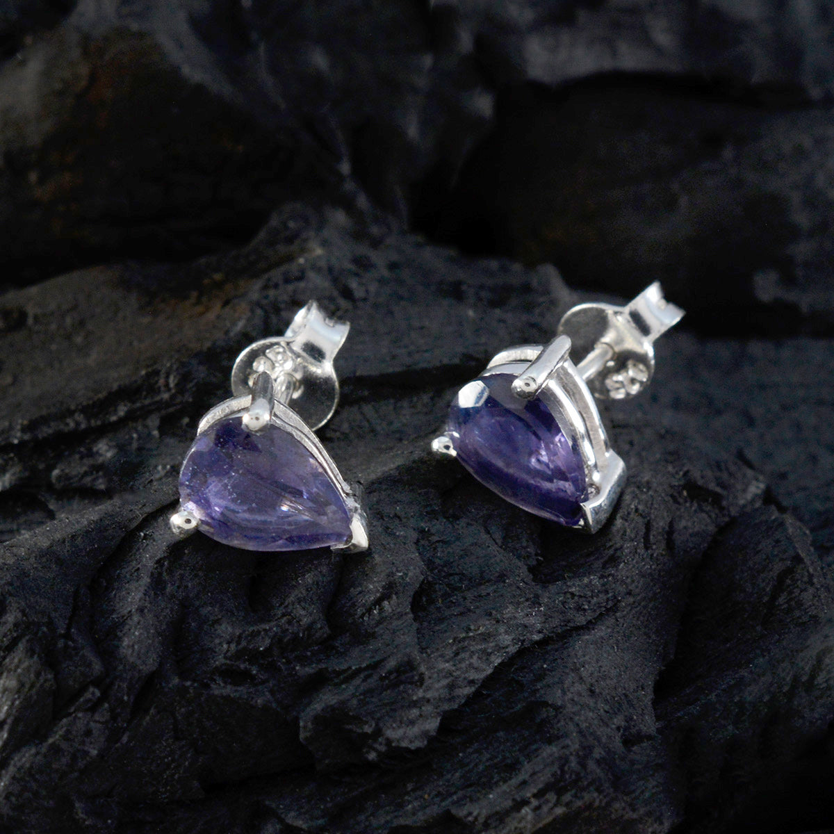 Daniela Blue Dainty Solitaire Stud Earring