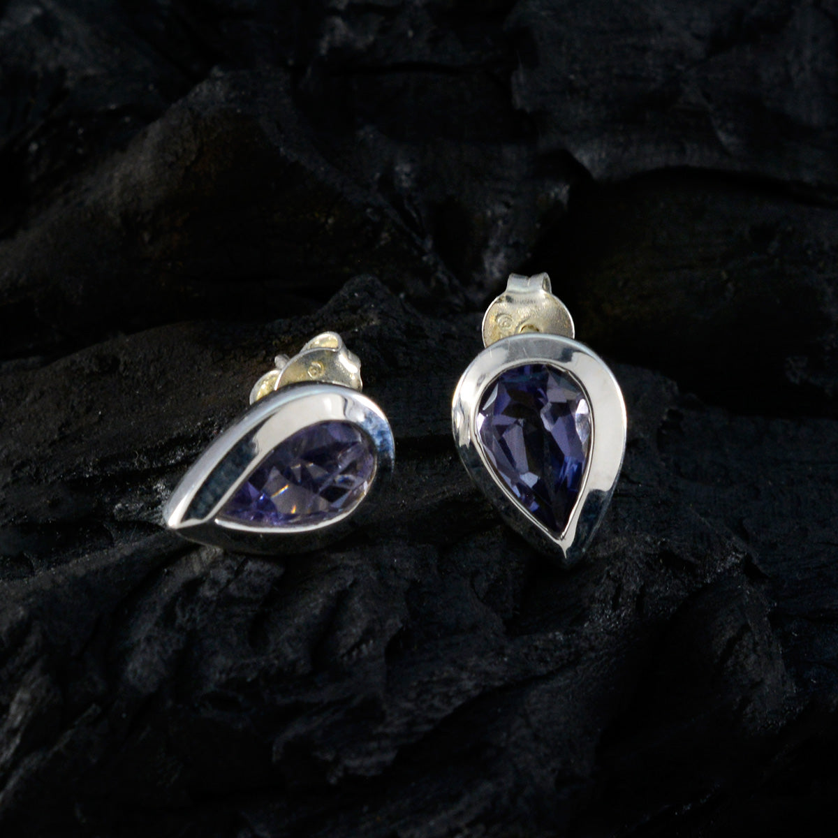 Luisa Blue Dainty Solitaire Stud Earring